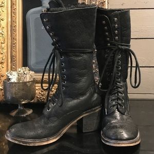Magnificent lace up shearling boots